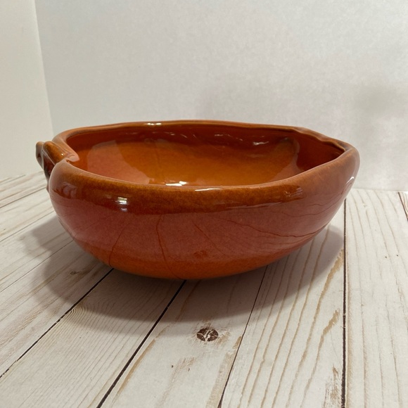 Pottery barn apple shape bowl burt orange - Picture 3 of 6